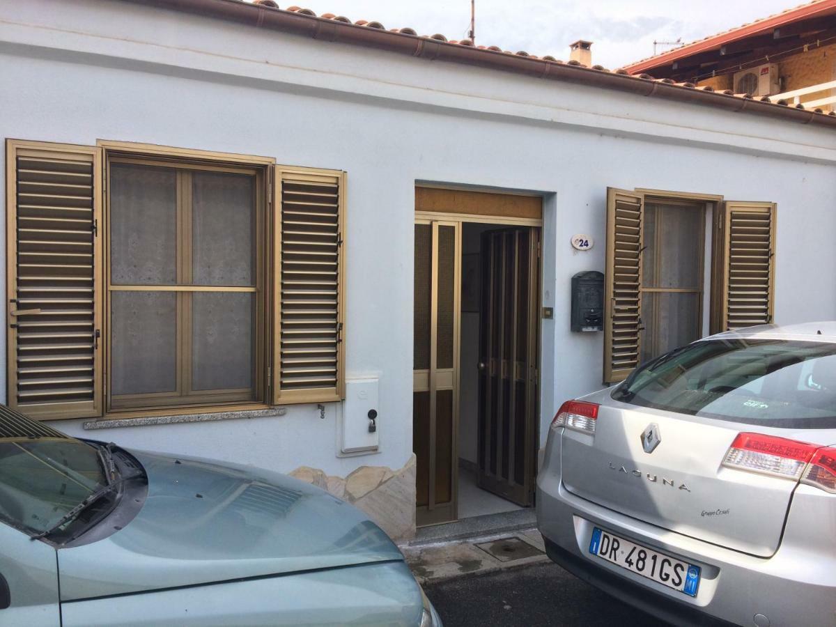 Lemon Tree House Oristano Exterior photo